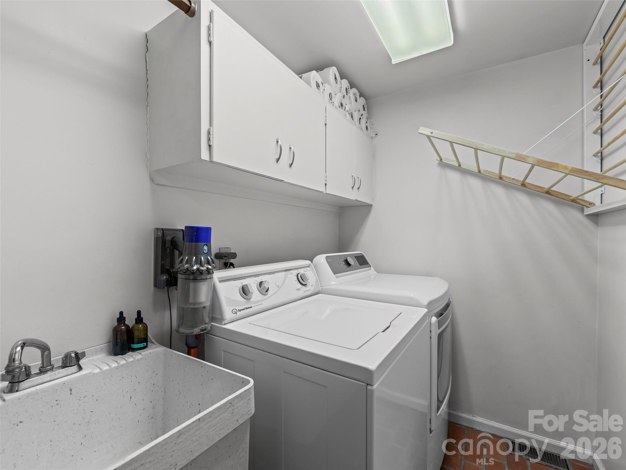 423 Vanderbilt Road Asheville, NC 28803 - Photo 32 of 47 Gallery Image 32