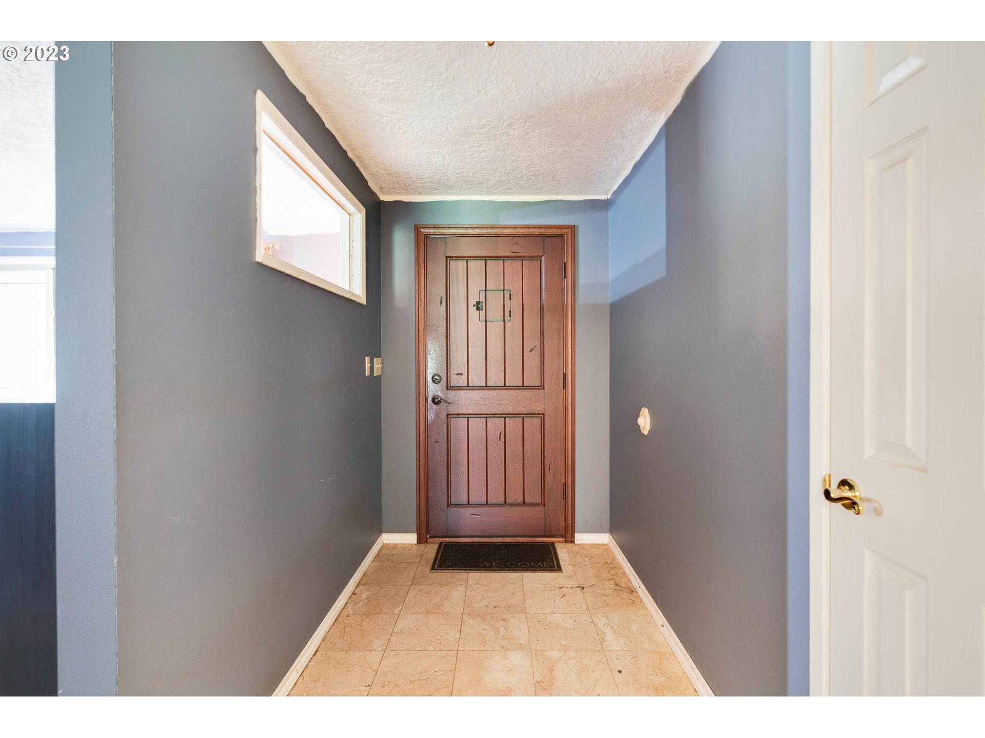 17802 Northeast 219th Street Battle Ground, WA 98604 - Photo 4 of 42 a view of an entryway