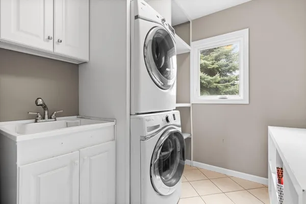 $839,000 | 873 Fairway Park Drive, Ann Arbor, MI 48103