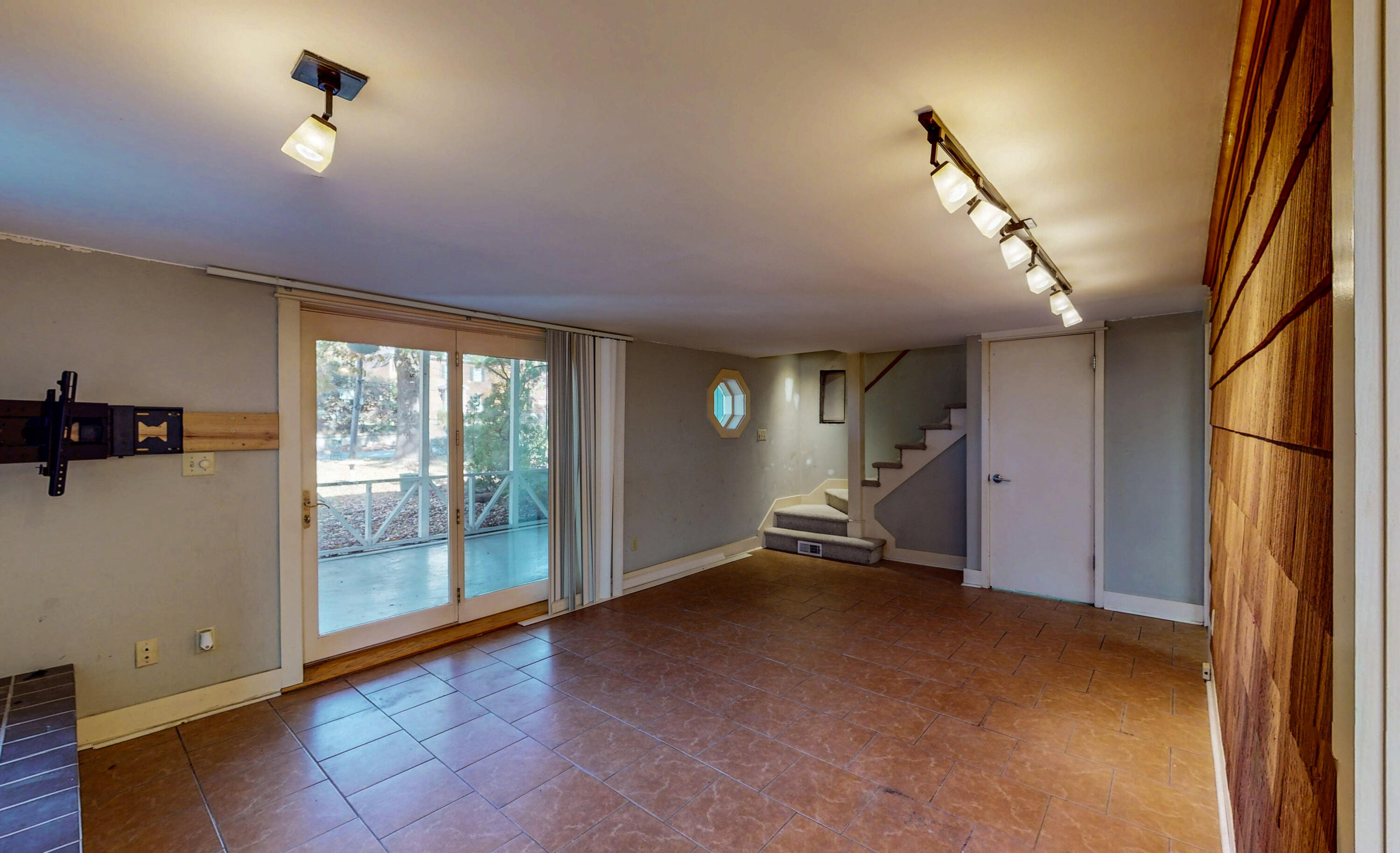 500 Barton Avenue Chattanooga, TN 37405 - Photo 16 of 41 16-500-Barton-Avenue-11142025_072835