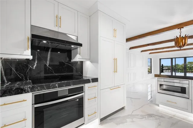 $1,195,000 | 100 South Interlachen Avenue, Unit 404, Winter Park, FL 32789