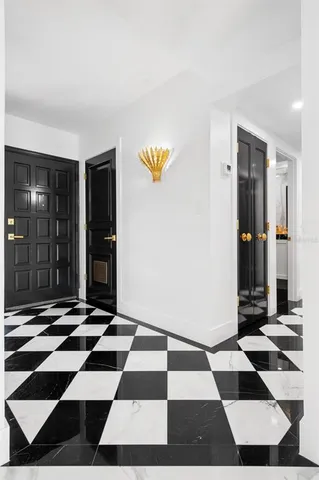 $1,195,000 | 100 South Interlachen Avenue, Unit 404, Winter Park, FL 32789