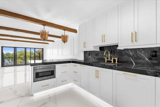 $1,195,000 | 100 South Interlachen Avenue, Unit 404, Winter Park, FL 32789