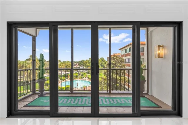 $1,195,000 | 100 South Interlachen Avenue, Unit 404, Winter Park, FL 32789
