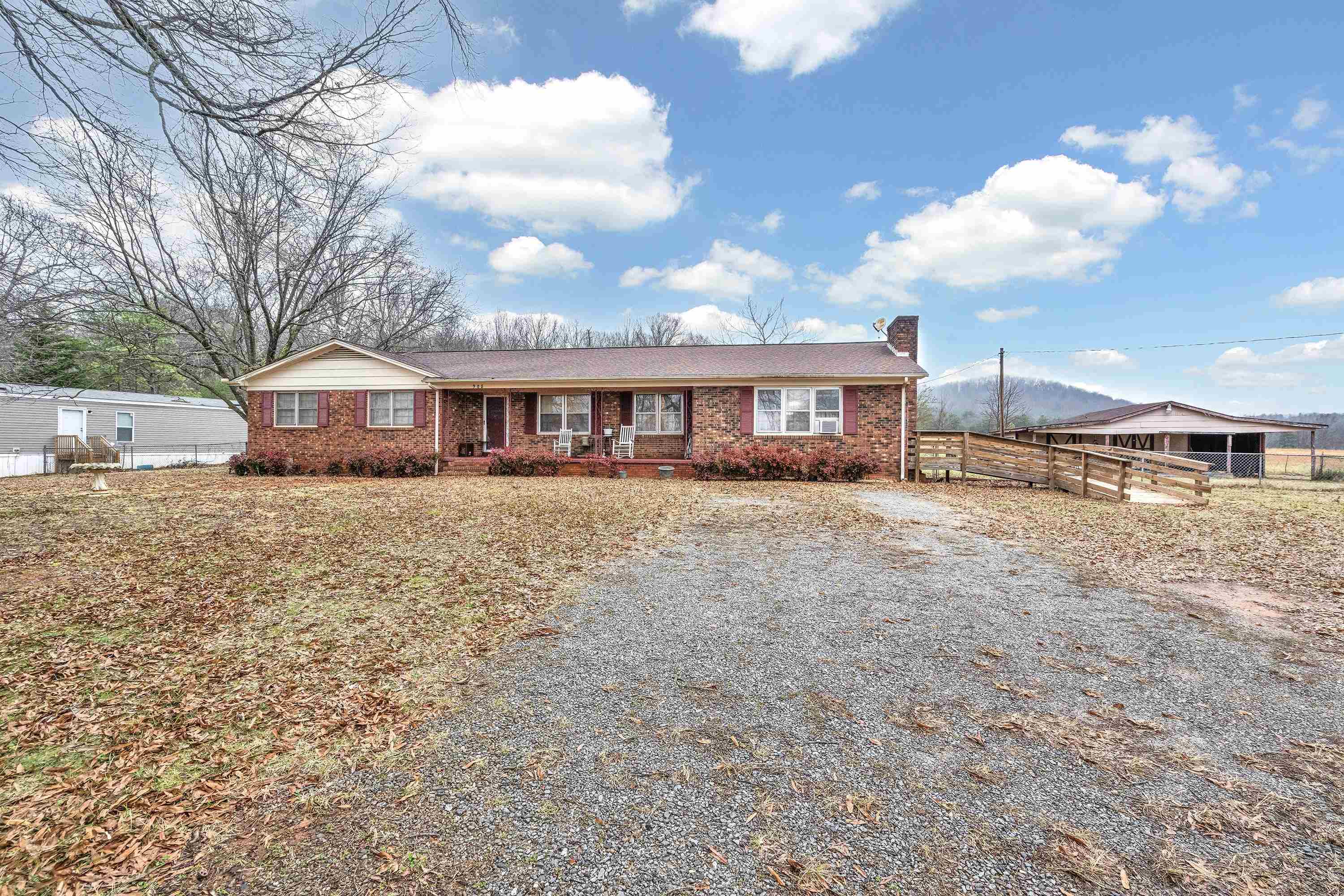 908 Green River Road Gaffney, SC 29341 - Photo 3 of 21 Gallery Image 3