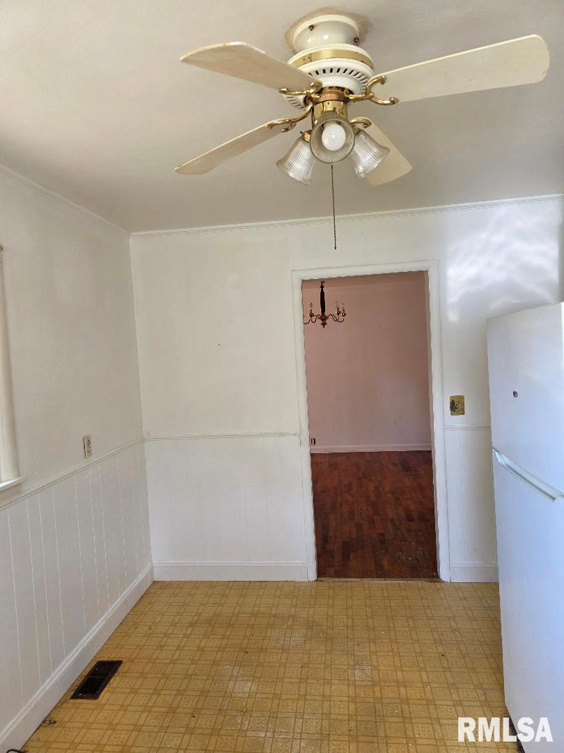 516 Frederick Street Herrin, IL 62948 - Photo 5 of 24