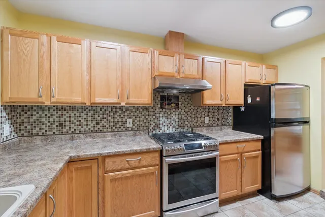 $349,999 | 5527 Caddis Bend, Fitchburg, WI 53711