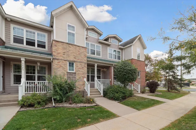 $349,999 | 5527 Caddis Bend, Fitchburg, WI 53711