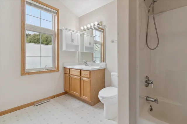 $349,999 | 5527 Caddis Bend, Fitchburg, WI 53711