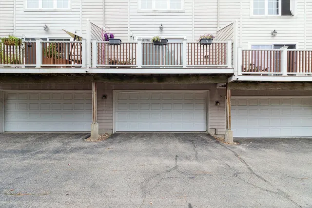 $349,999 | 5527 Caddis Bend, Fitchburg, WI 53711