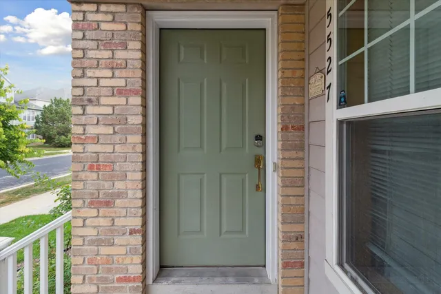 $349,999 | 5527 Caddis Bend, Fitchburg, WI 53711