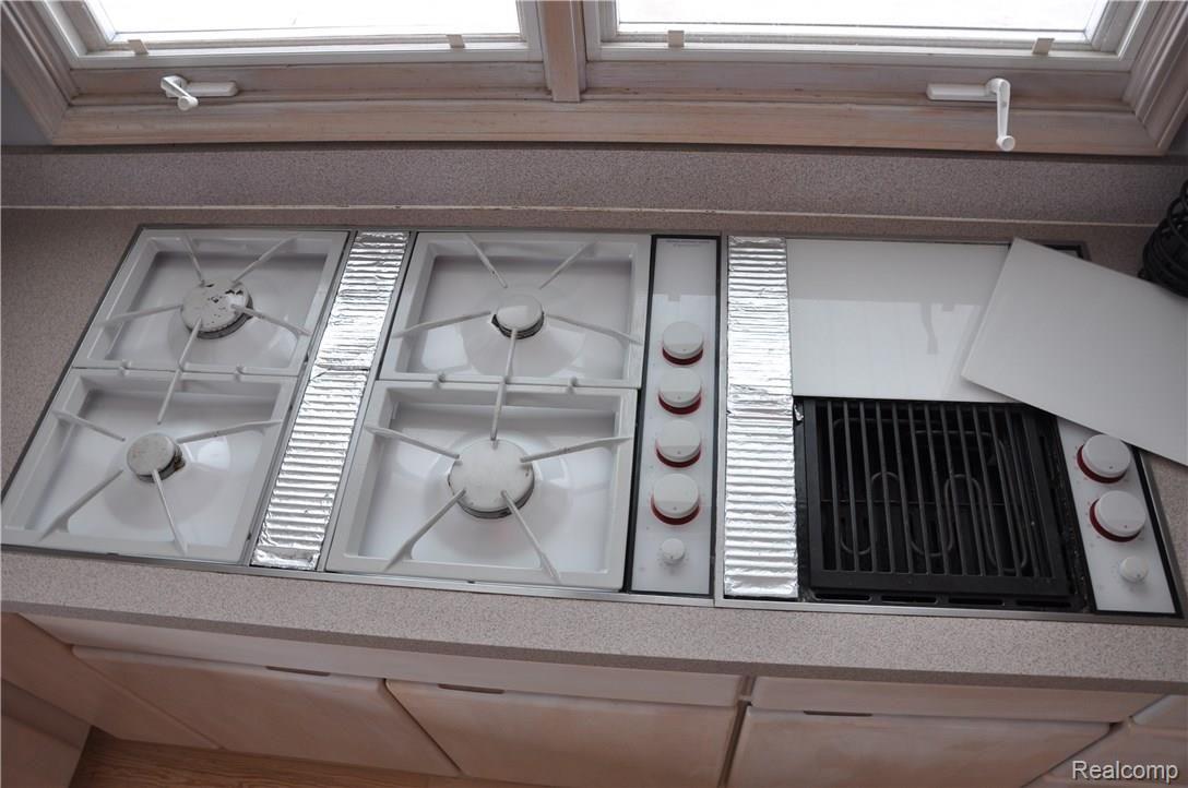 1342 Turrill Road Lapeer, MI 48446 - Photo 19 of 22 Jenn Air appliance