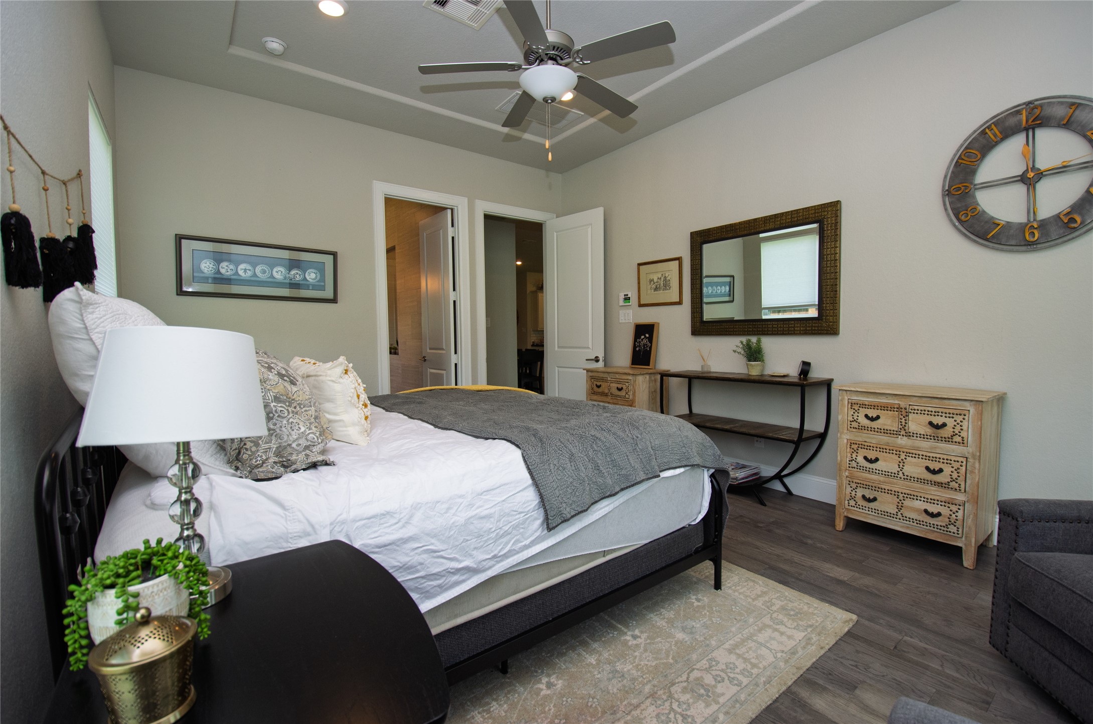 4143 Shackleton Court Iowa Colony, TX 77583 - Photo 15 of 34 Another view of the primary bedroom suite with a ceiling fan.