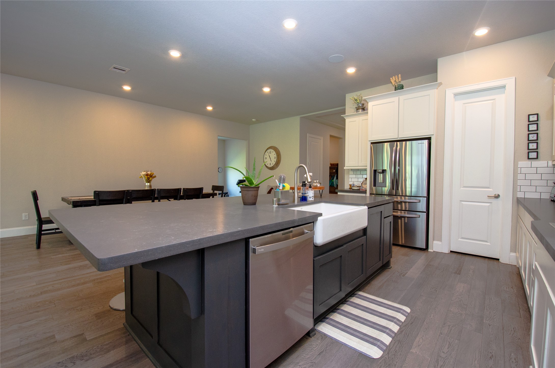 4143 Shackleton Court Iowa Colony, TX 77583 - Photo 8 of 34 Another view of the kitchen with a walk in pantry.