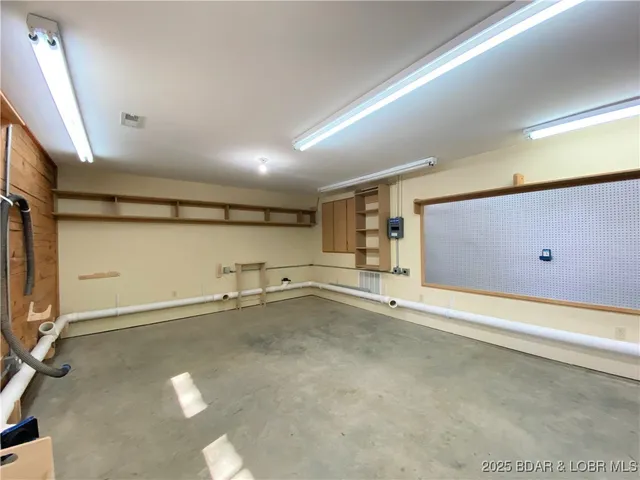 $625,000 | 209 Two N Two Lane, Camdenton, MO 65020