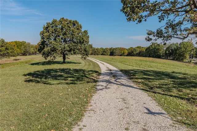 $625,000 | 209 Two N Two Lane, Camdenton, MO 65020