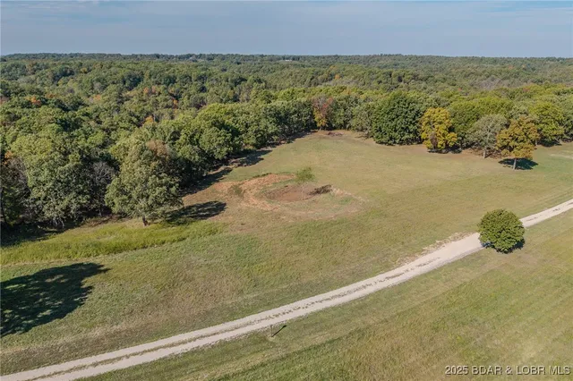 $625,000 | 209 Two N Two Lane, Camdenton, MO 65020