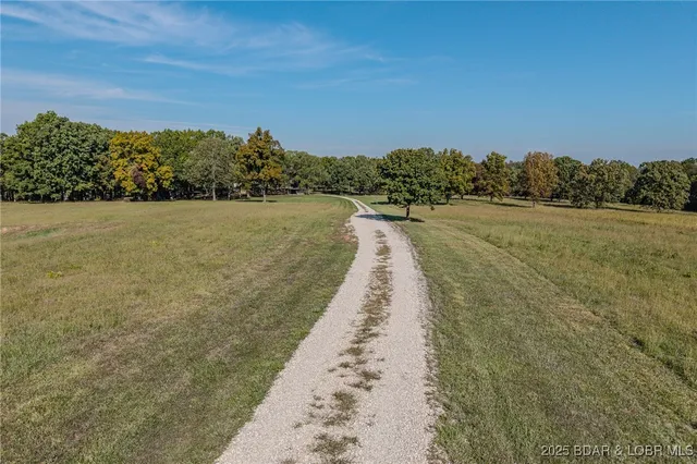 $625,000 | 209 Two N Two Lane, Camdenton, MO 65020