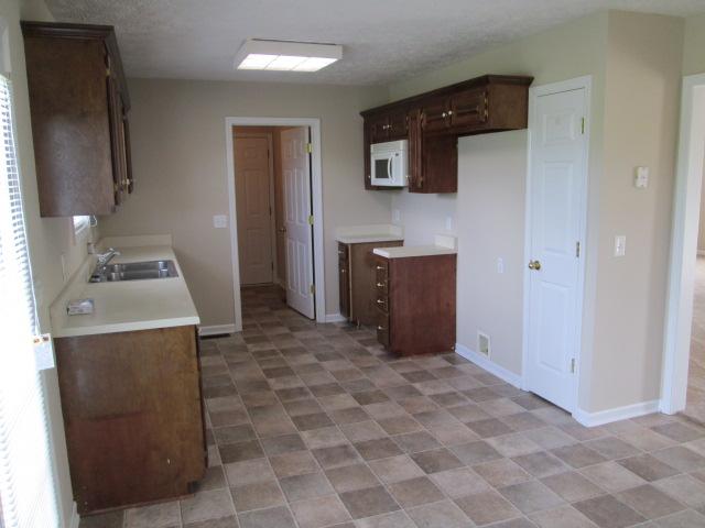 2900 Riley Creek Road Normandy, TN 37360 - Photo 9 of 20