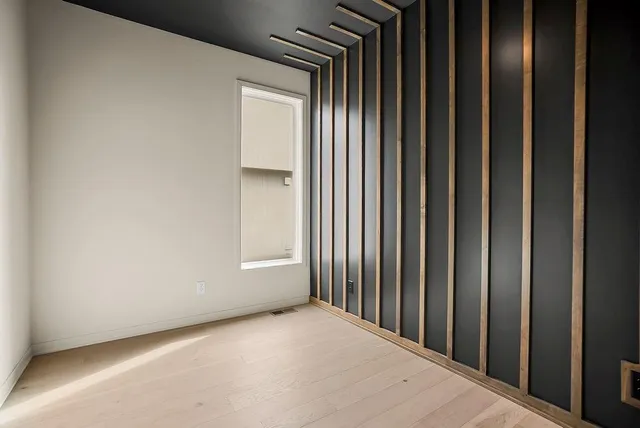 $700,000 | 15665 West 165th Street, Olathe, KS 66062