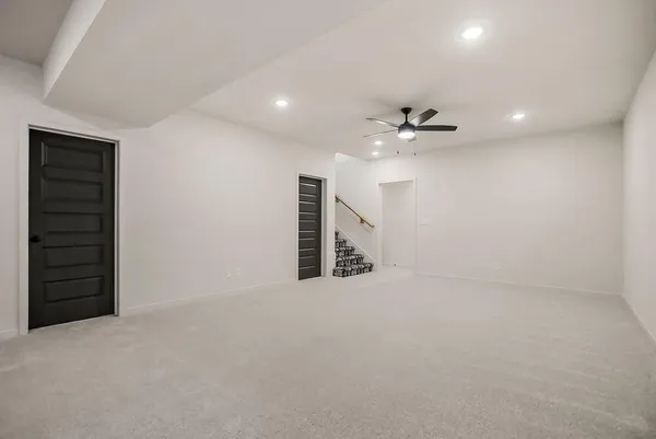 $690,000 | 15665 West 165th Street, Olathe, KS 66062