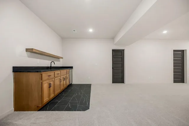 $700,000 | 15665 West 165th Street, Olathe, KS 66062