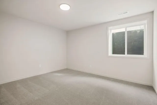 $700,000 | 15665 West 165th Street, Olathe, KS 66062