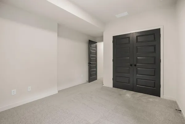 $690,000 | 15665 West 165th Street, Olathe, KS 66062