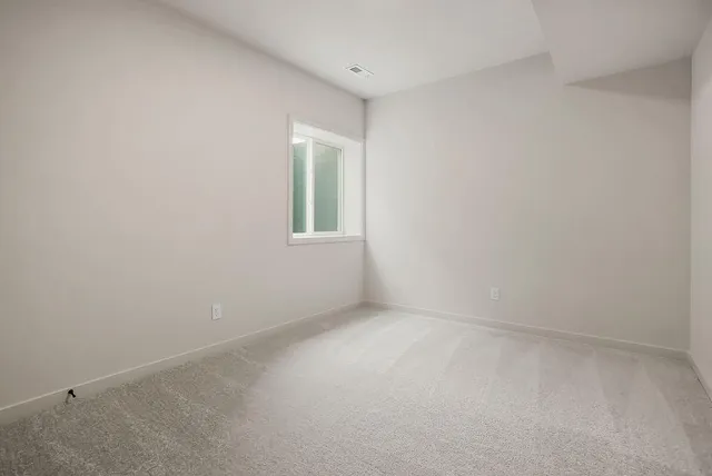 $700,000 | 15665 West 165th Street, Olathe, KS 66062