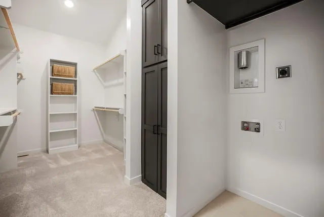 $700,000 | 15665 West 165th Street, Olathe, KS 66062