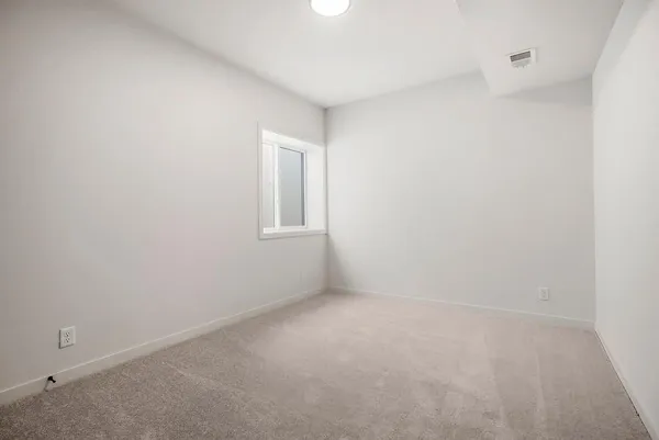 $690,000 | 15665 West 165th Street, Olathe, KS 66062