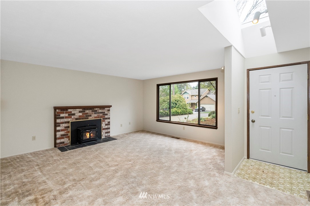 2108 Northeast Ivy Road Bremerton, WA 98310 - Photo 2 of 18 Gallery Image 2
