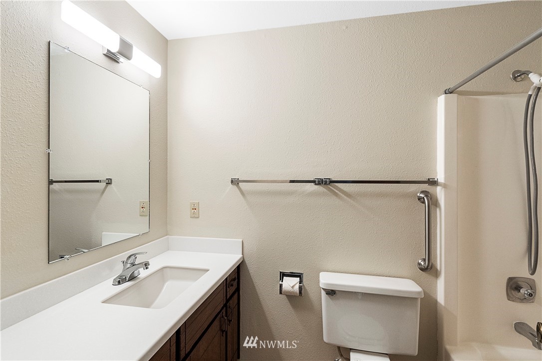 2108 Northeast Ivy Road Bremerton, WA 98310 - Photo 12 of 18 Gallery Image 12