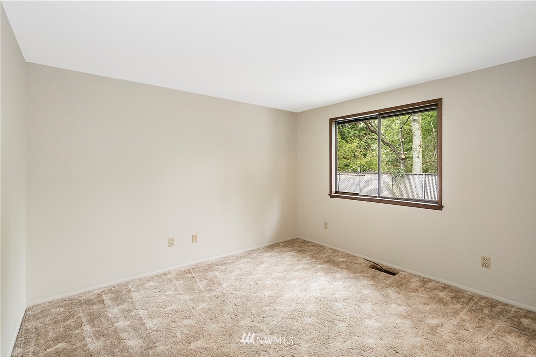2108 Northeast Ivy Road Bremerton, WA 98310 - Photo 13 of 18 Gallery Image 13