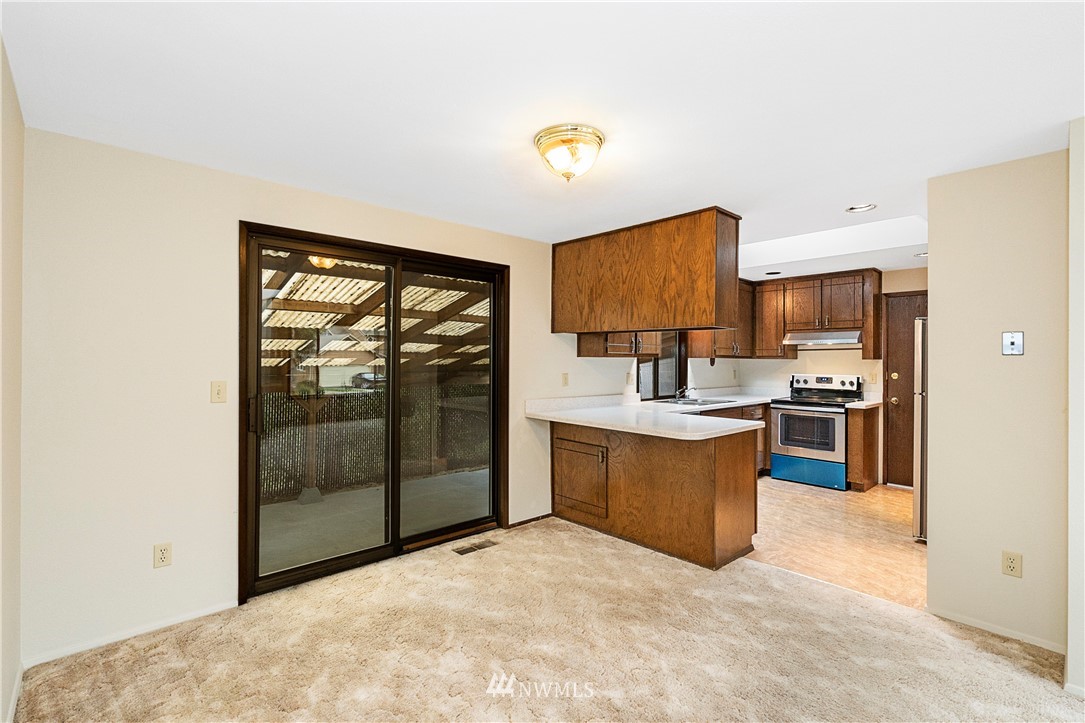 2108 Northeast Ivy Road Bremerton, WA 98310 - Photo 5 of 18 Gallery Image 5