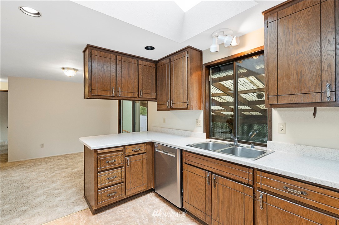 2108 Northeast Ivy Road Bremerton, WA 98310 - Photo 7 of 18 Gallery Image 7