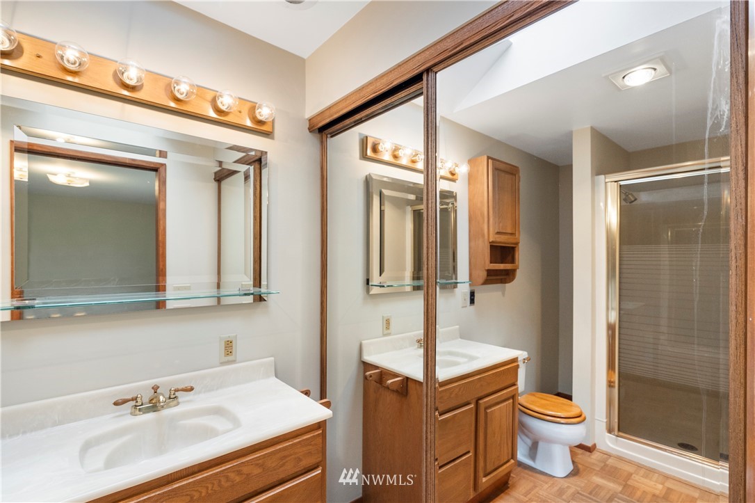 2108 Northeast Ivy Road Bremerton, WA 98310 - Photo 9 of 18 Gallery Image 9
