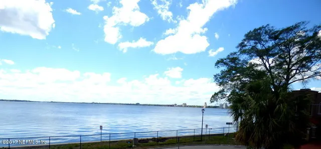 $1,400 | 1733 River Road, Unit 4, Jacksonville, FL 32207
