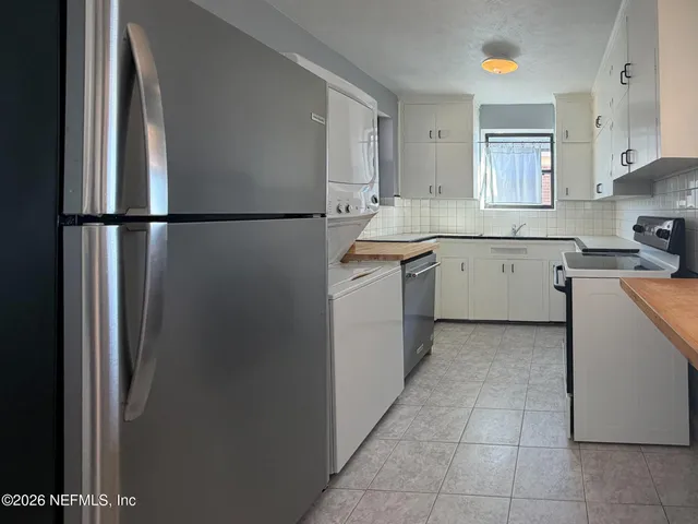 $1,400 | 1733 River Road, Unit 4, Jacksonville, FL 32207