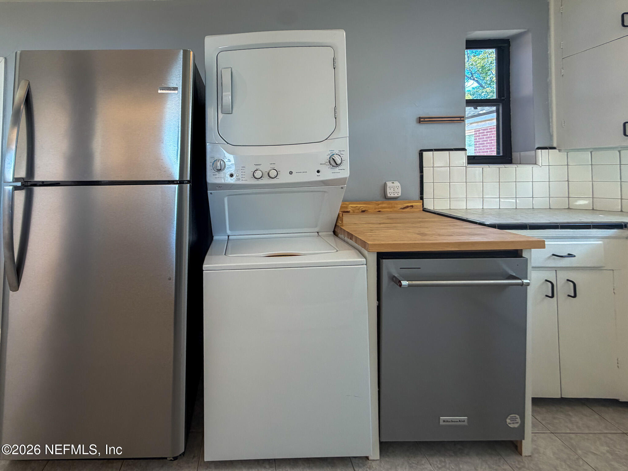 1733 River Road, Unit 4 Jacksonville, FL 32207 - Photo 8 of 16 IMG_6465