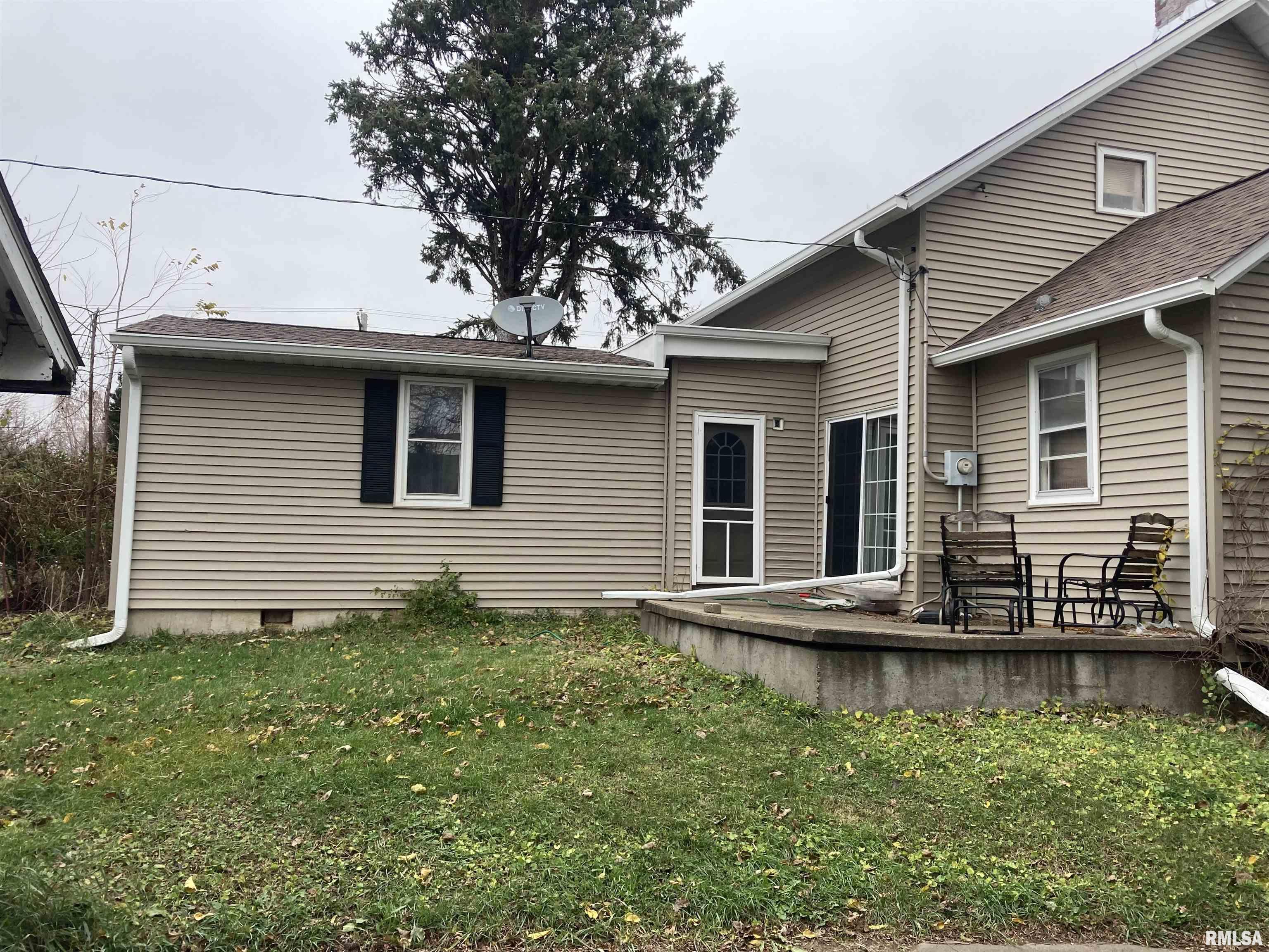 845 East Lincoln Road Eldridge, IA 52748 - Photo 4 of 16 Gallery Image 4