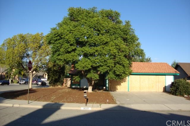 3227 Mohawk Trail Riverside, CA 92503 - Photo 1 of 1 Front view
