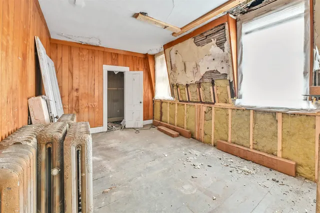 $225,000 | 277 Summer Street, St. Johnsbury, VT 05819