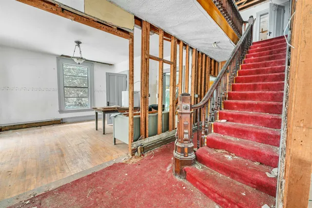 $225,000 | 277 Summer Street, St. Johnsbury, VT 05819