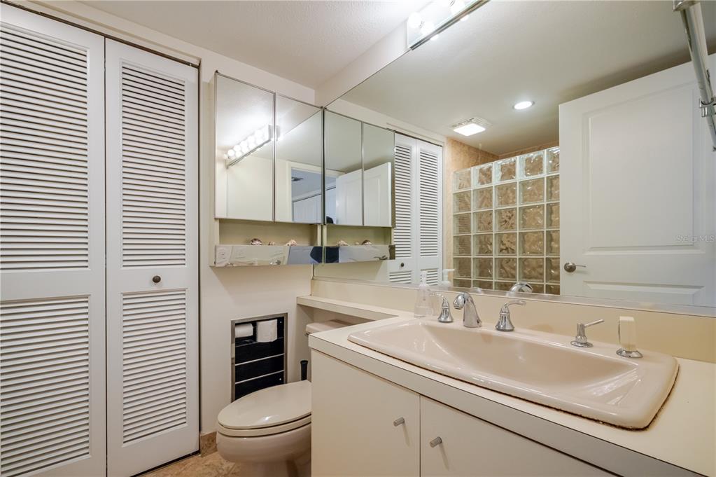 6267 Midnight Pass Road, Unit 306 Sarasota, FL 34242 - Photo 40 of 86