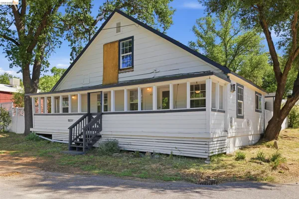 $305,000 | 18237 4th Avenue, Jamestown, CA 95327