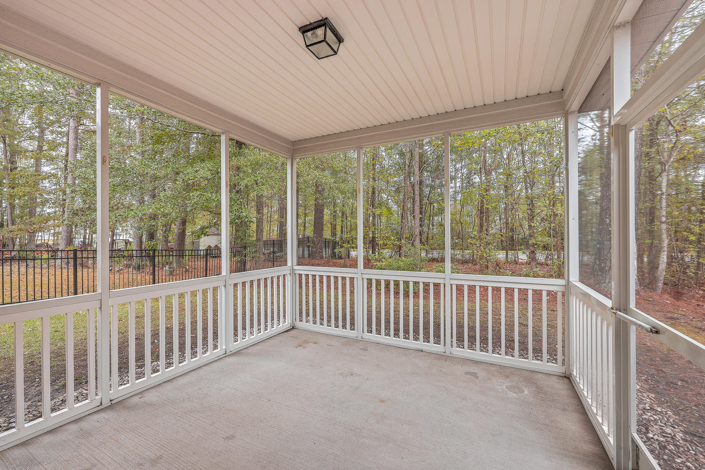 8518 Sentry Circle North Charleston, SC 29420 - Photo 29 of 36 ZYN_6253_4_5_6_7_8_9 2025-02-12