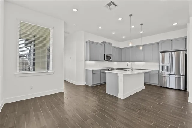 $2,500 | 5206 Sage Hls Drive, Manvel, TX 77578