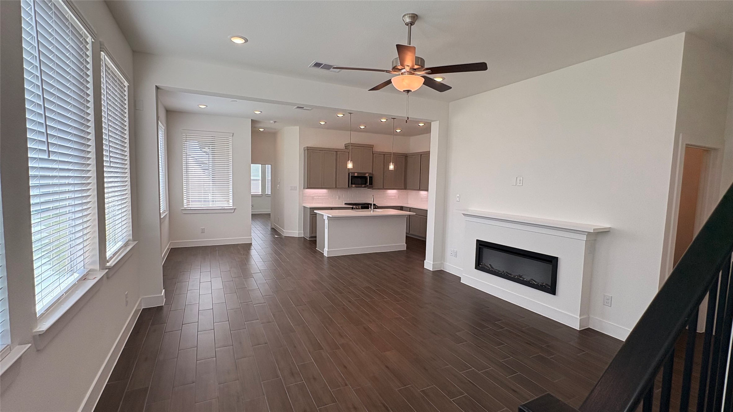 5206 Sage Hls Drive Manvel, TX 77578 - Photo 4 of 16