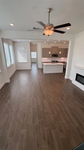 $2,600 | 5206 Sage Hls Drive, Iowa Colony, TX 77578